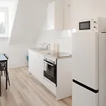 Bege Apartments Staybiz Comfort